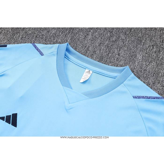 Tuta da Track
 Argentina
 23-24 Manica Corta
 Blu
 - Pantaloncini
